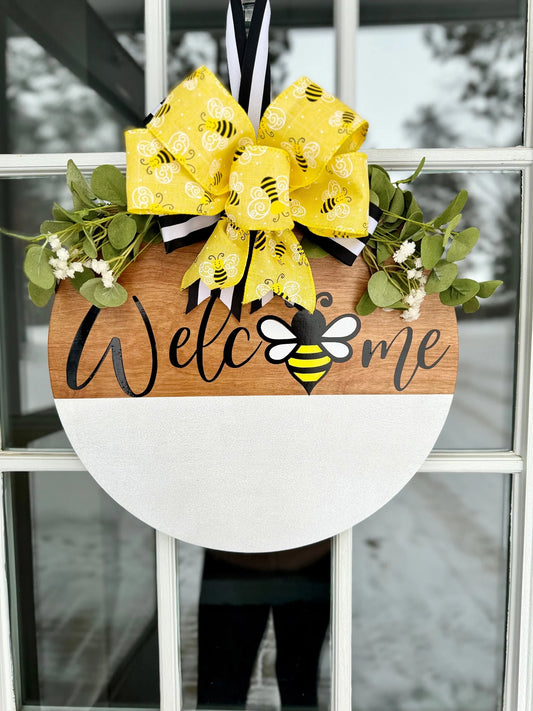 Bee Welcome Door Hanger