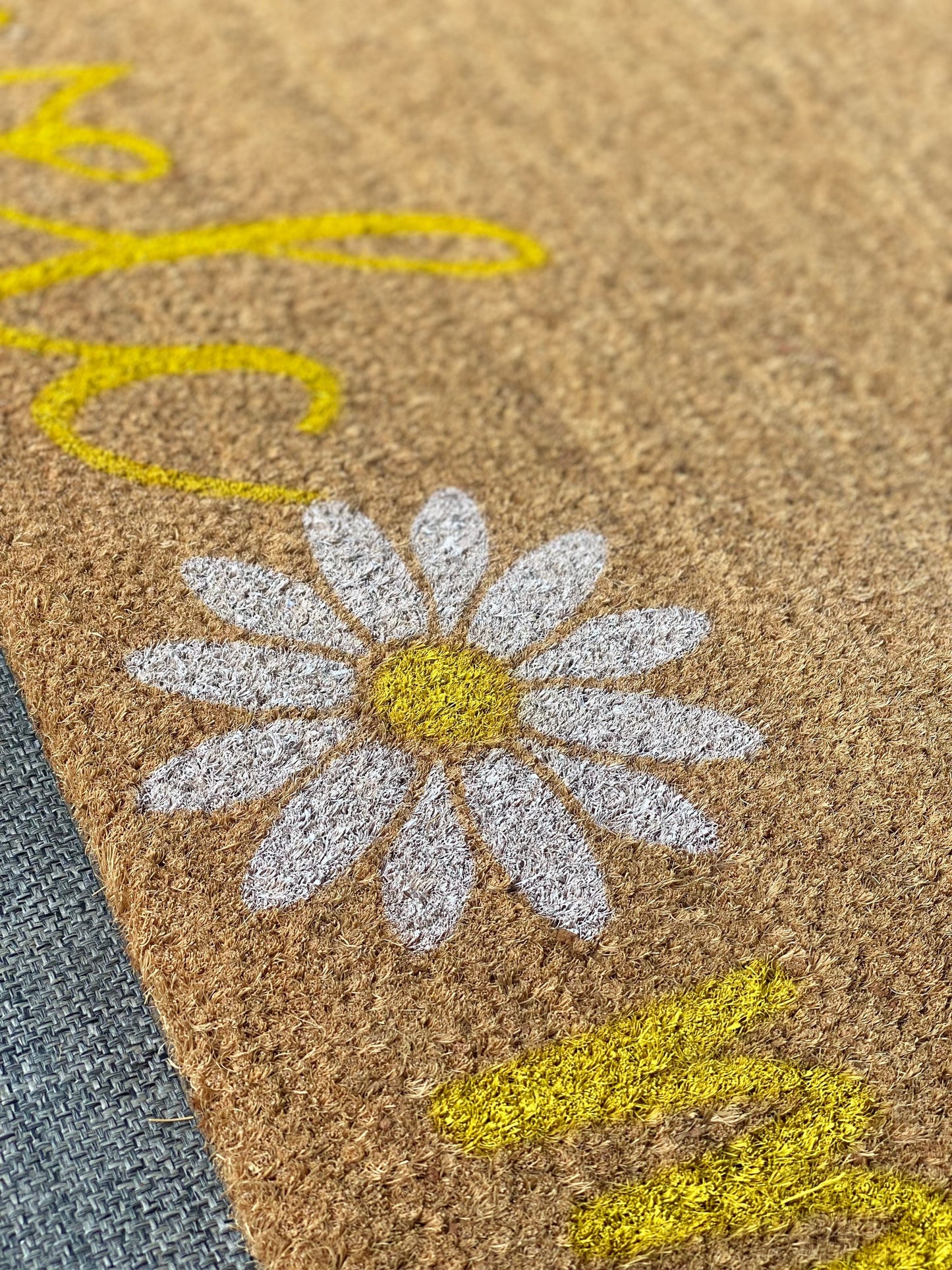 Spring Welcome Mat | Daisy Doormat | Spring Flowers Doormat | Summer Doormat | Front Door Decor | Outdoor Spring Decor | Flower Porch Rug