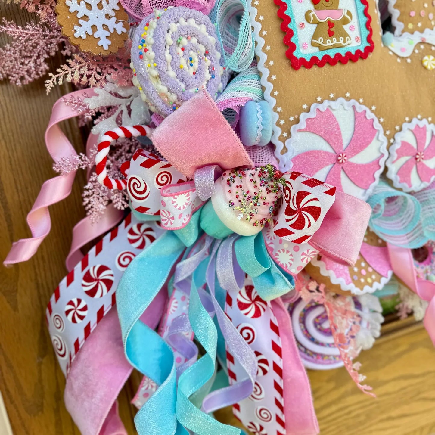 Pastel Gingerbread Candyland Wreath | Christmas Wreath | Christmas Porch Decor