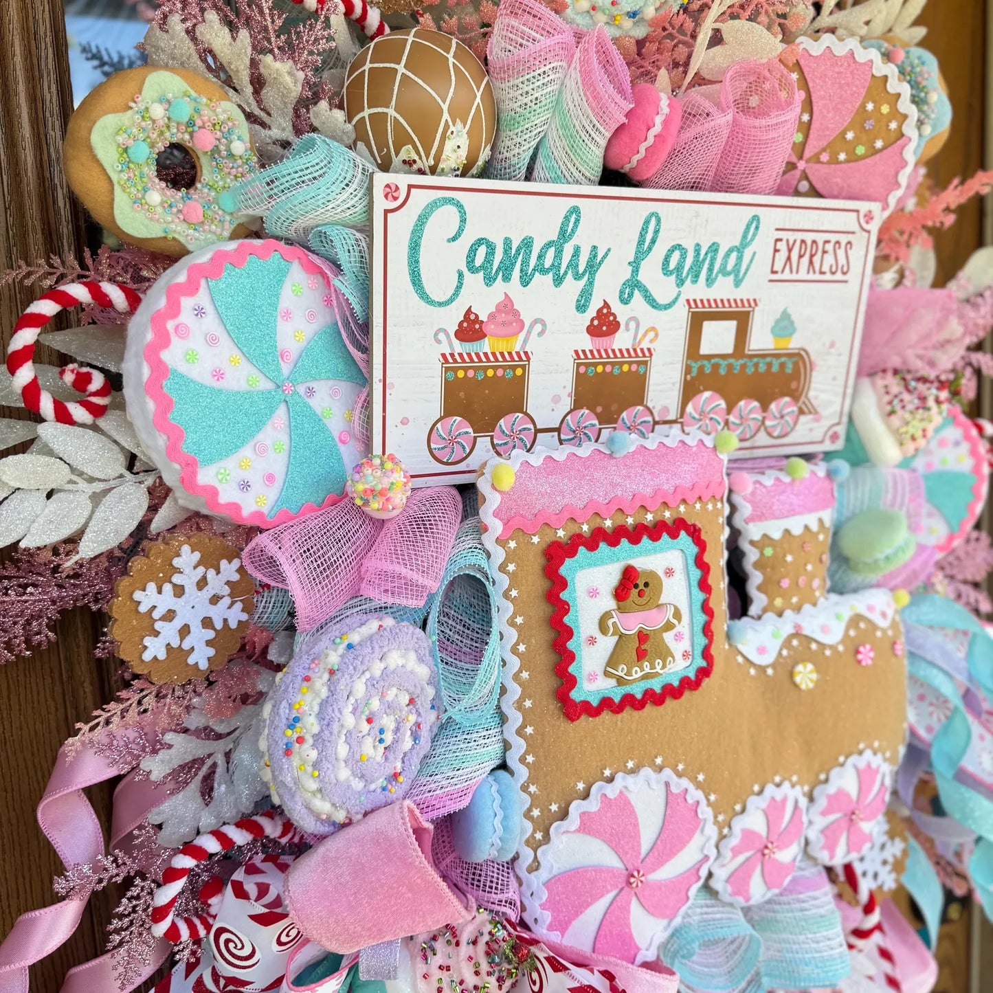 Pastel Gingerbread Candyland Wreath | Christmas Wreath | Christmas Porch Decor